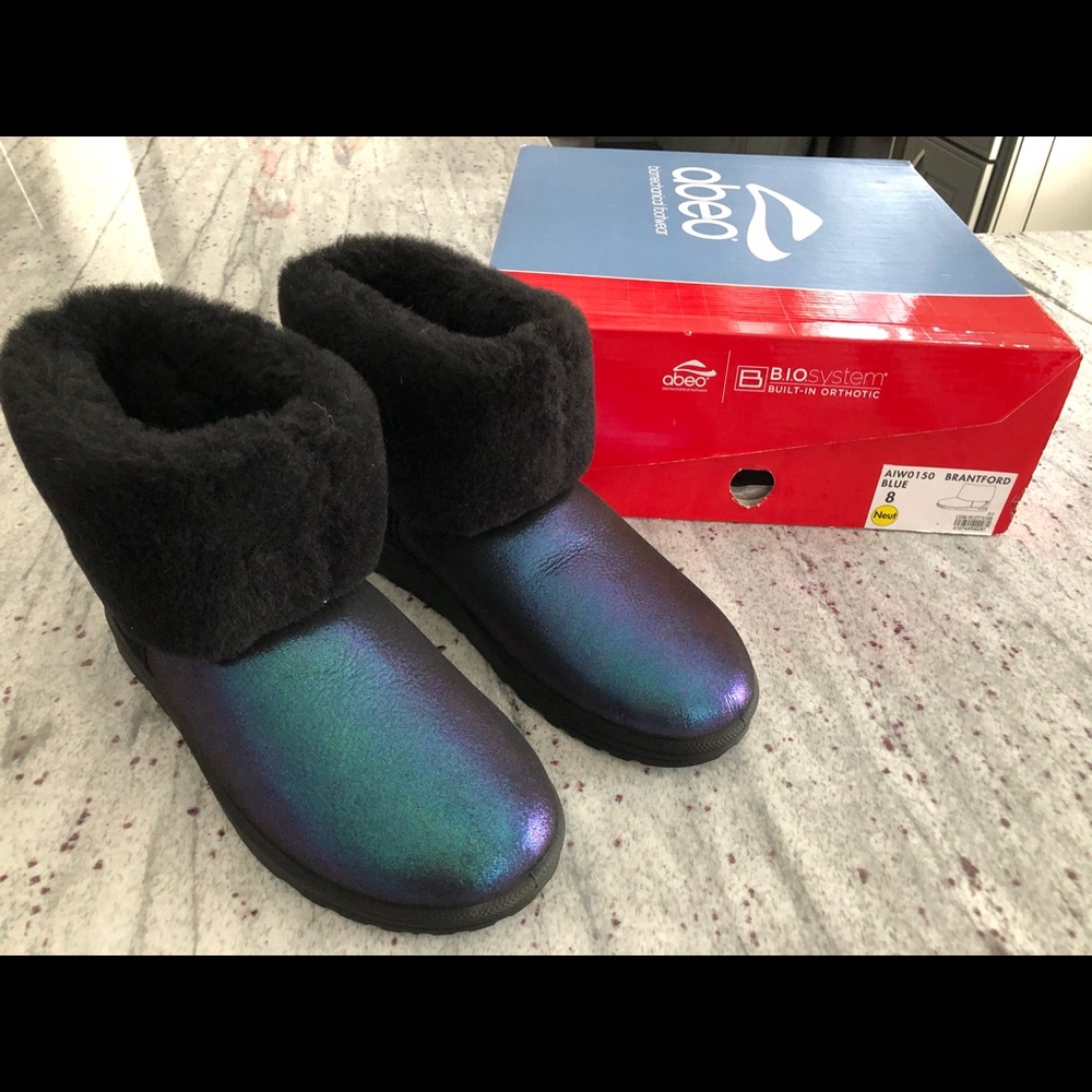 Abeo Brantford Metallic Boots 8 New